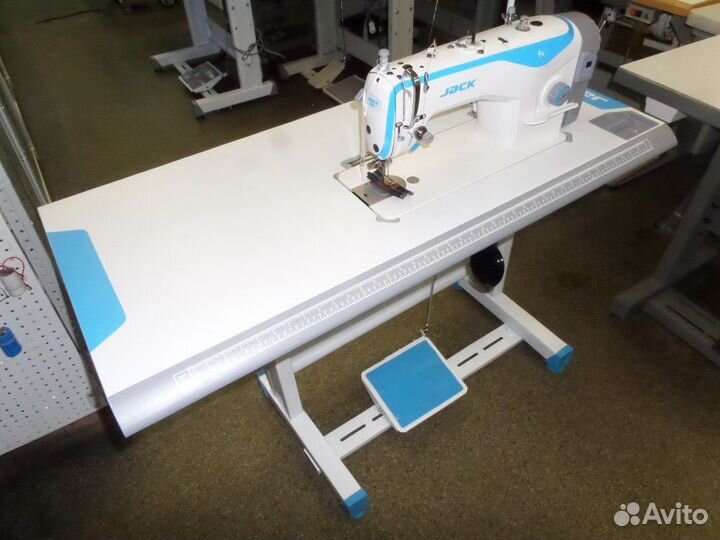 Швейная машина Jack f4