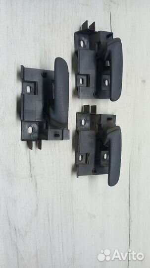 Внутренняя ручка открытия двери Skoda Felicia