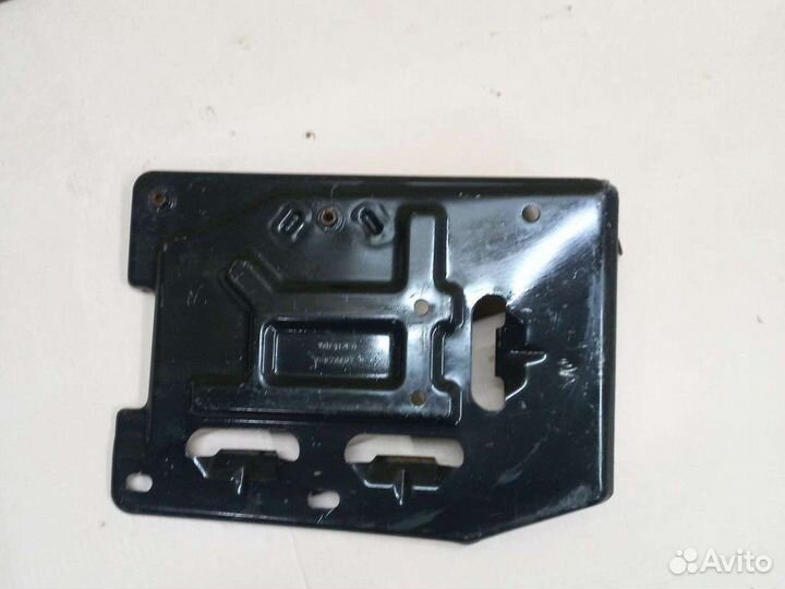 Площадка акб Шевроле Тахо т900