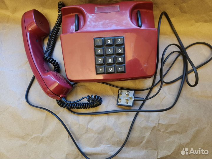 Телефонный аппарат VEF TAp0111 германия