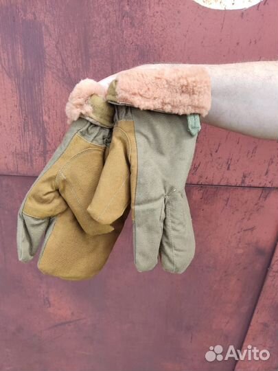 Рукавицы варежки армейские трехпалые меховые СССР