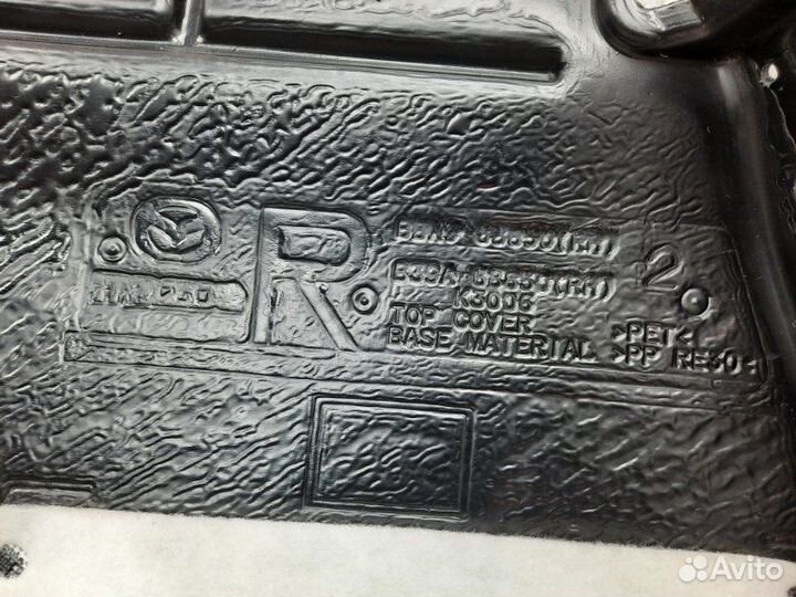 Обшивка багажника правая Mazda Mazda3 BL lfvd 2010