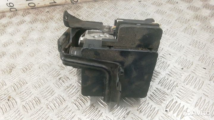 Блок ABS (насос) Lexus RX300/RX330/RX350/RX400h