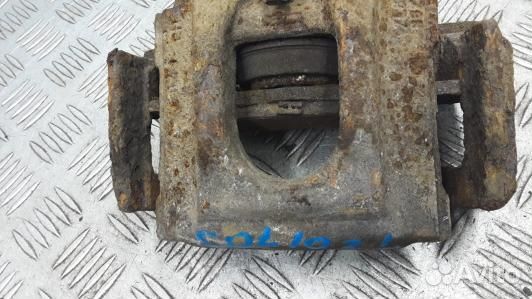 Суппорт тормозной задний левый volkswagen touareg