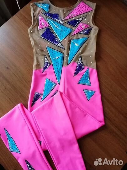 Продаётся комбинезон для худ. гимнастики