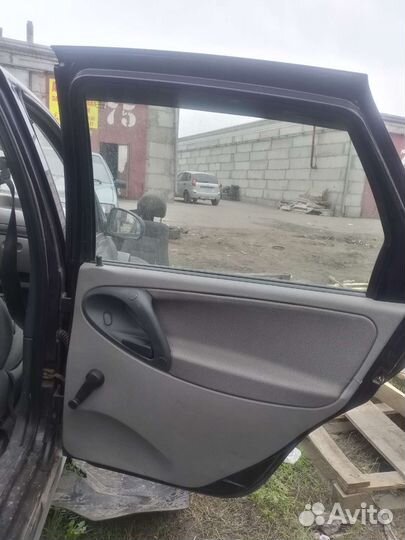 Задняя правая дверь лада калина 1