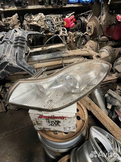 Левая фара Chery Bonus A13 с дефектом