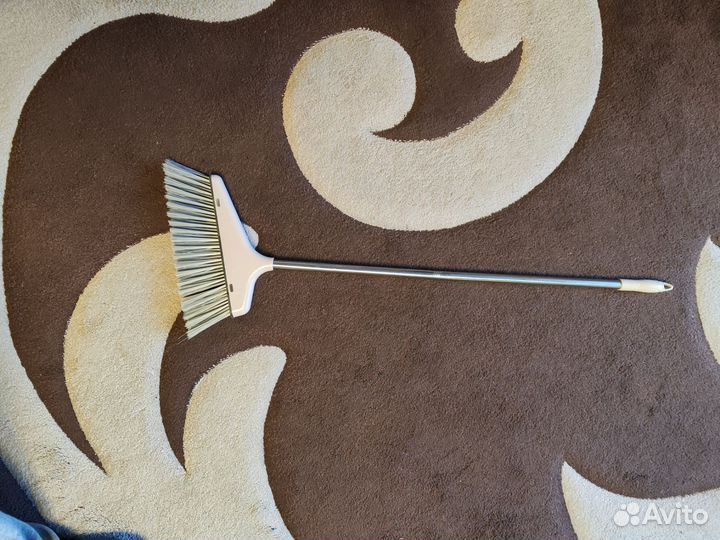 Метла с совком