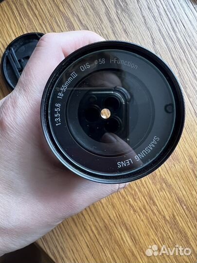 Объектив Samsung NX