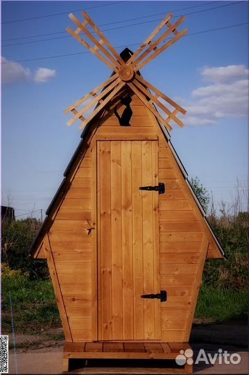 Уличный туалет деревянный HME564