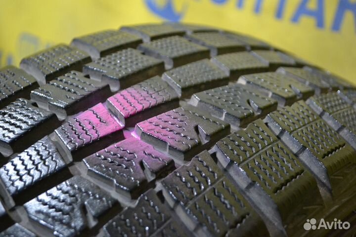 Dunlop Winter Maxx WM01 215/50 R17