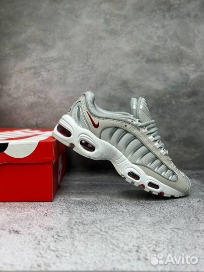 Кроссовки nike AIR MAX tailwind 4