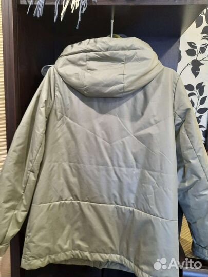 Куртка демисезонная р.50 новая