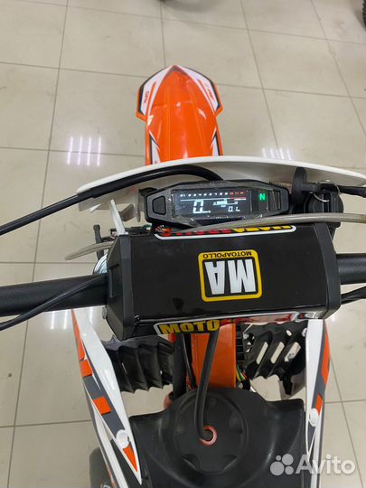 Мотоцикл Кроссовый Moto ApolloM6300EFI(175fmmpr5)