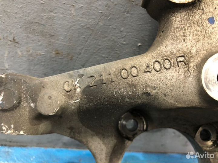 Цапфа задняя левая Chevrolet Captiva C140