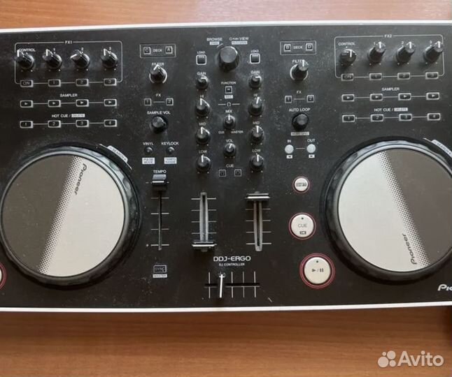 Dj контроллер