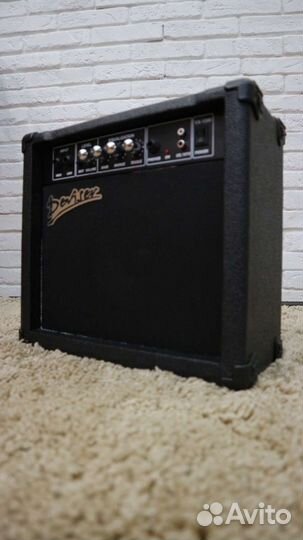 Электрогитара zombie и комбоусилитель