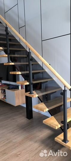 Деревянная лестница. Различные породы дерева