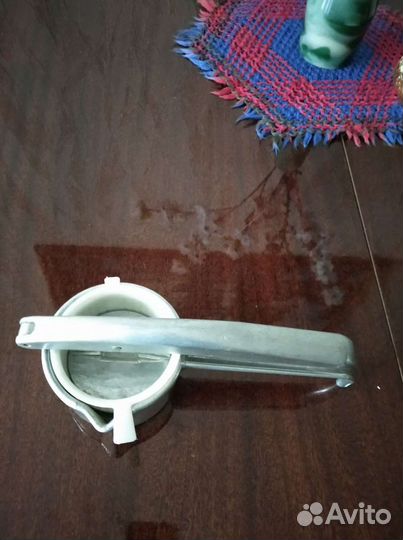 Мясорубка ручная, бак, пресс