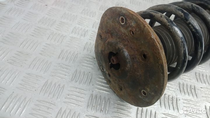 Стойка передняя правая volvo S60 2 2010-2017