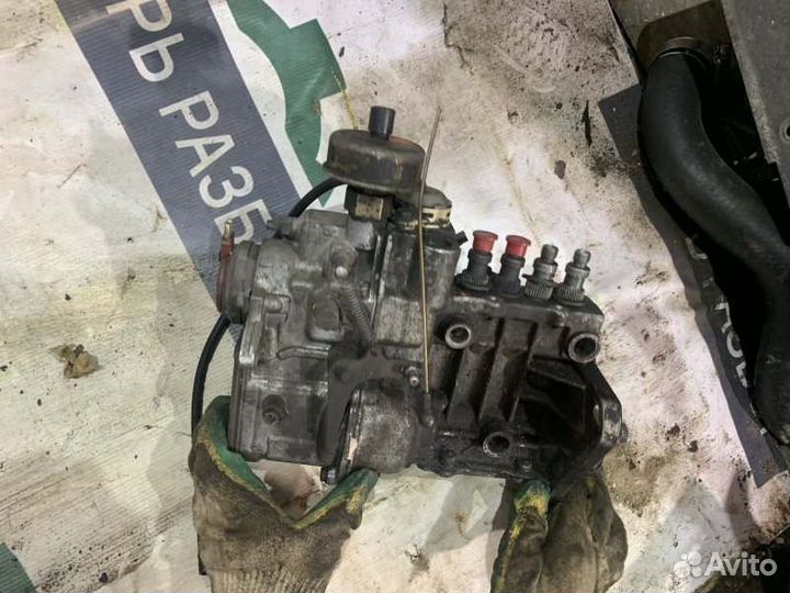 Топливный насос высокого давления Mercedes Vito