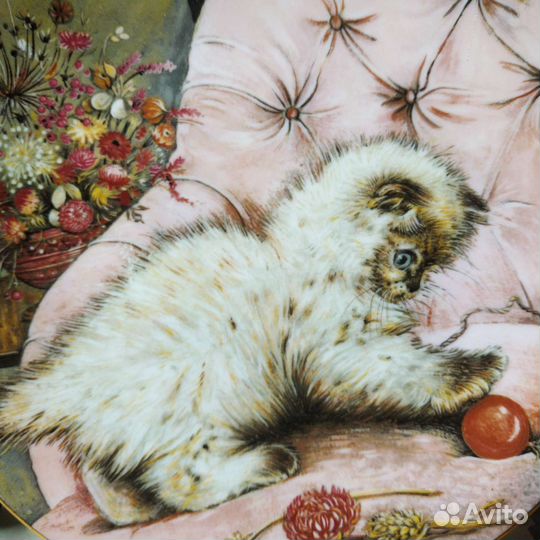 Антиквариат из Европы. Тарелка декоративная, кошки
