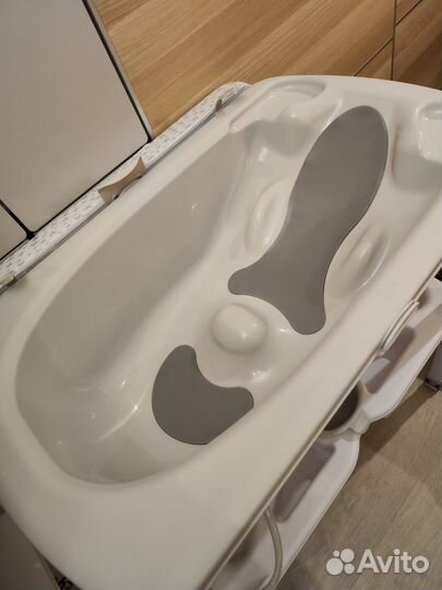 Пеленальный столик с ванной Jane