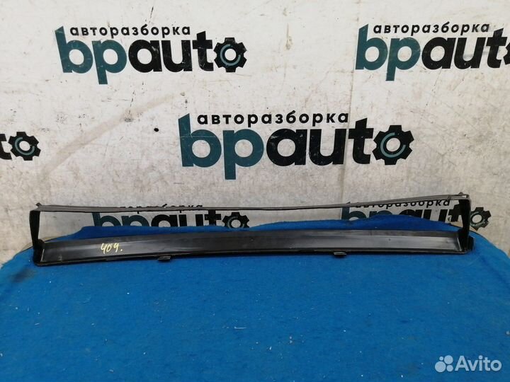 Воздуховод LR082887 HY32-8A095-AD Land Rover