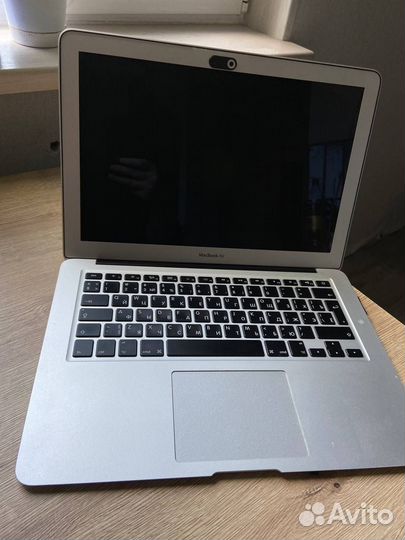 Ноутбук MacBook Air (13-inch, Early 2014)