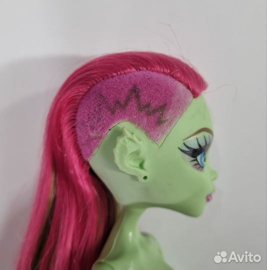 Кукла Монстер хай Венера Макфлайтрап