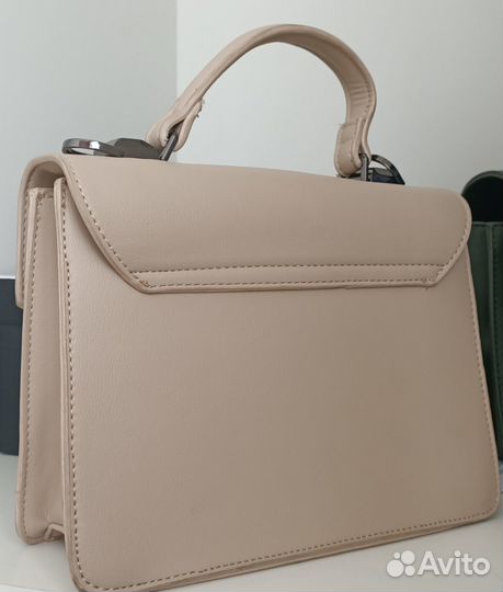 Бежевая сумка