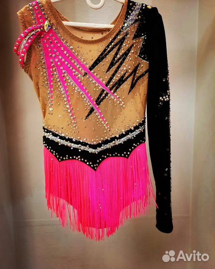 Костюм для художественной гимнастики 122