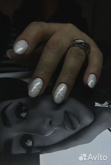 Маникюр с покрытием гель лак педикюр