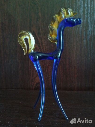 Фигурка лошади из цветного стекла