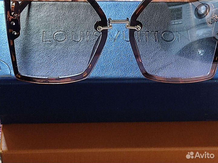 Солнцезащитные очки женские оригинал