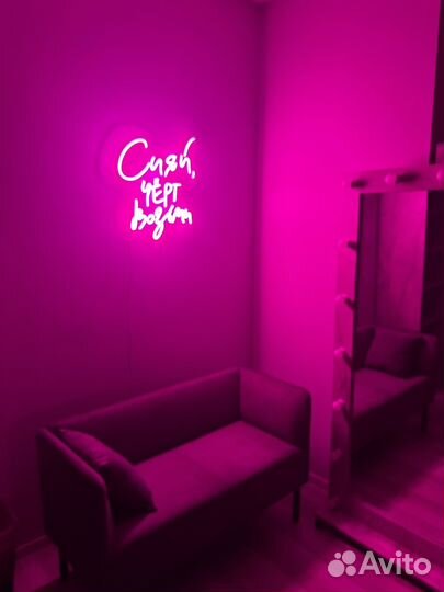 Рабочее место визажиста-стилиста по прическам