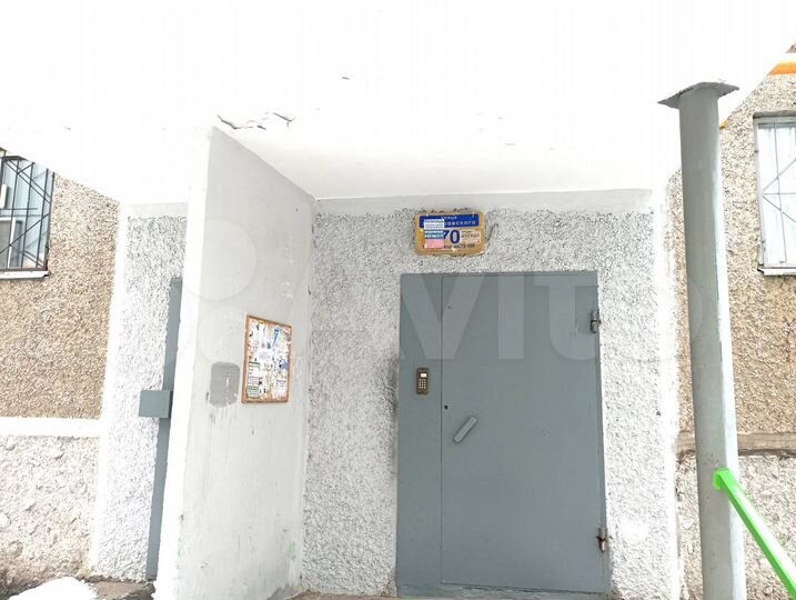 2-к. квартира, 45 м², 1/9 эт.