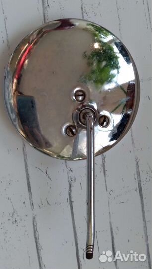 Зеркало заднего вида на мотоцикл