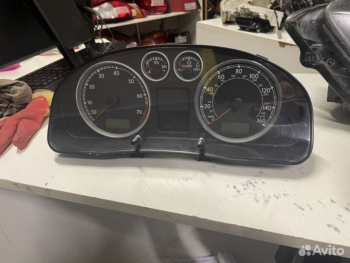 Панель приборов Volkswagen Passat B5+