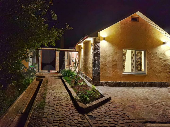 Дом 150 м² на участке 8 сот.