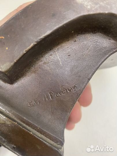 Статуэтка продам