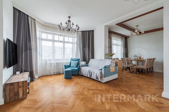 5-к. квартира, 180 м², 5/7 эт.