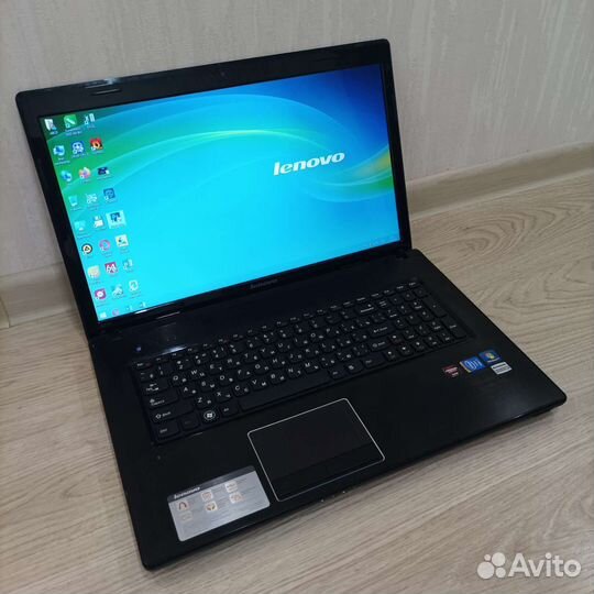 Ноутбук Lenovo i7/16 Гб/SSD/17,3