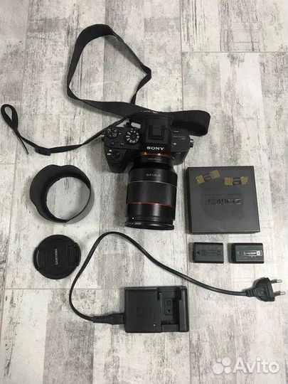 Зеркальный фотоаппарат sony