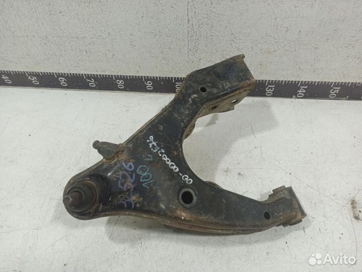 Рычаг передний левый нижний
