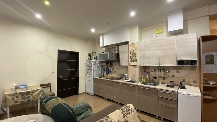 2-к. квартира, 71 м², 2/3 эт.