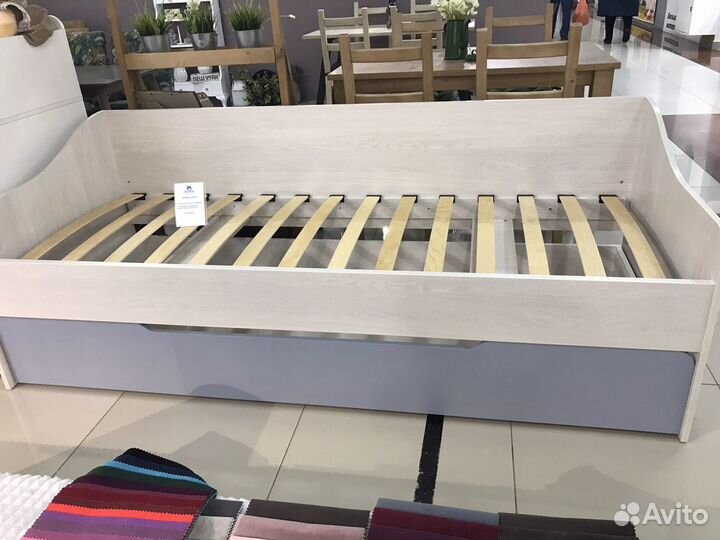 Детская кровать выдвижная выкатная или с ящиком