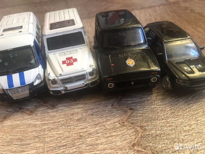 Машинки железные