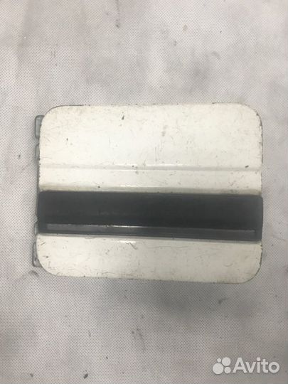 Лючок бензобака Toyota Mark 2 GX70 1GFE