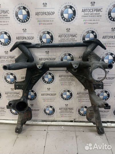 Подрамник на BMW X5 Е53 передний